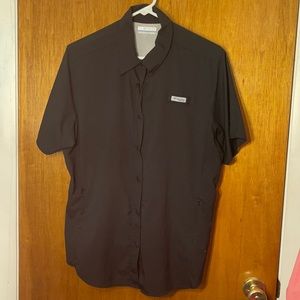 Women’s Columbia button up